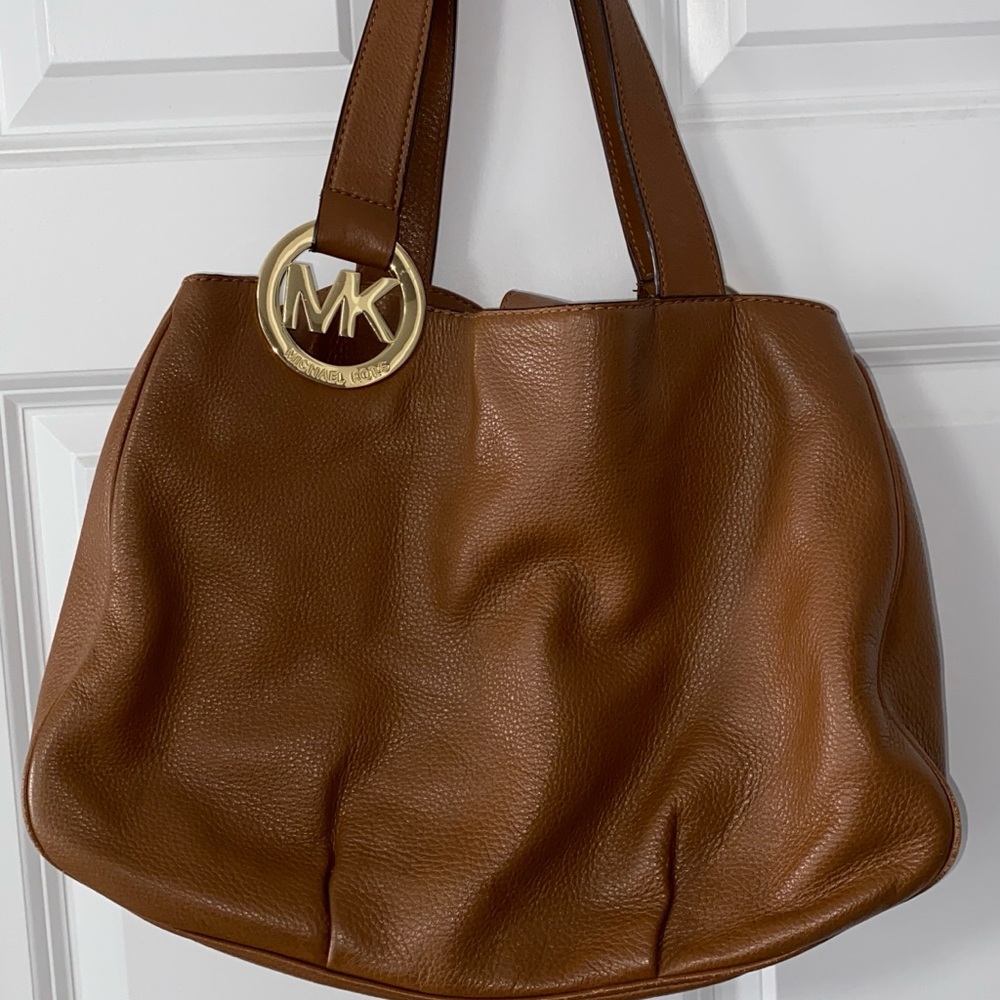Michael Kors Fulton Pebbled Leather Shoulder Bag